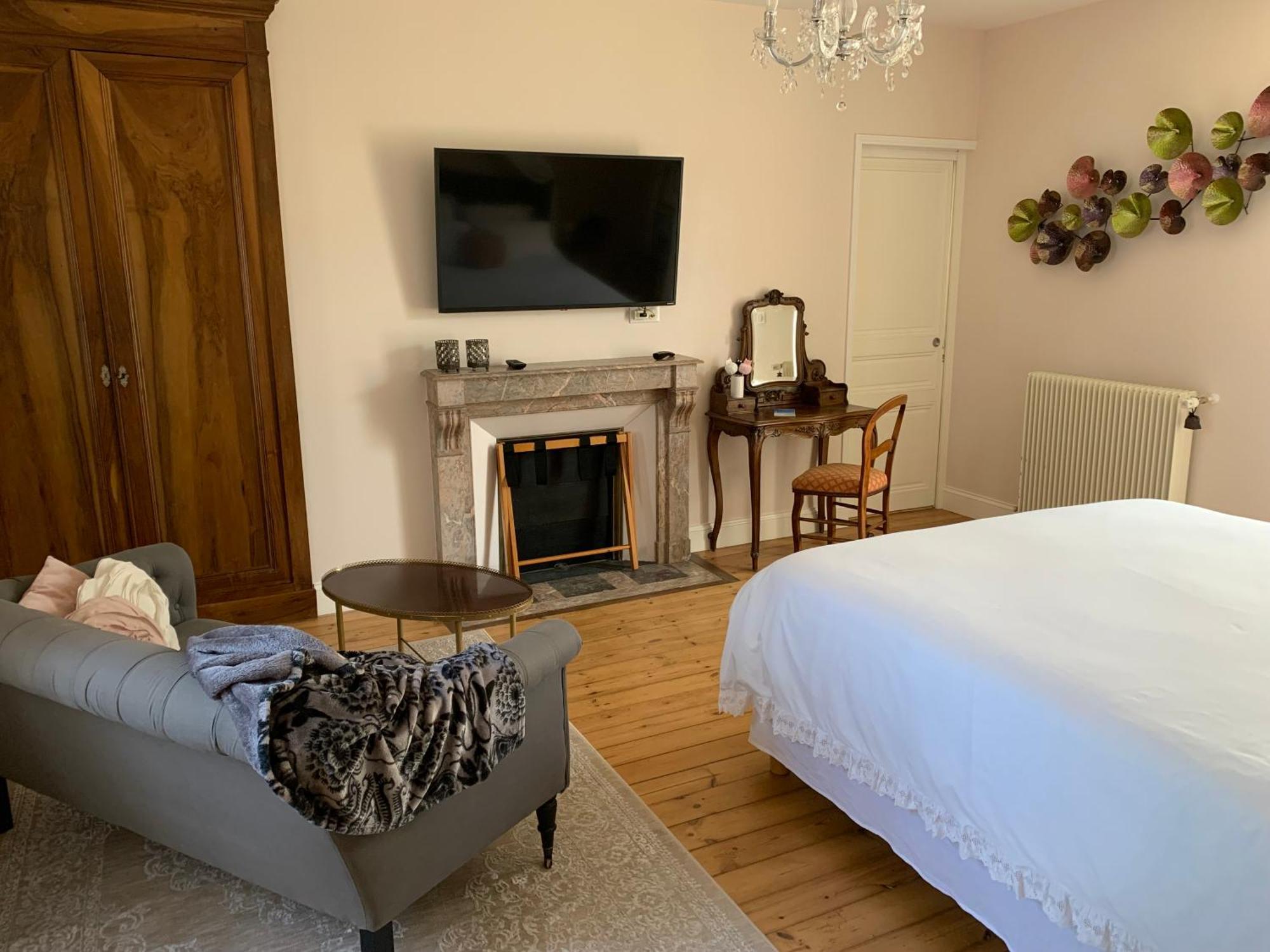 Bed and Breakfast The Cool Lounge A Coulonges - Charente Zewnętrze zdjęcie